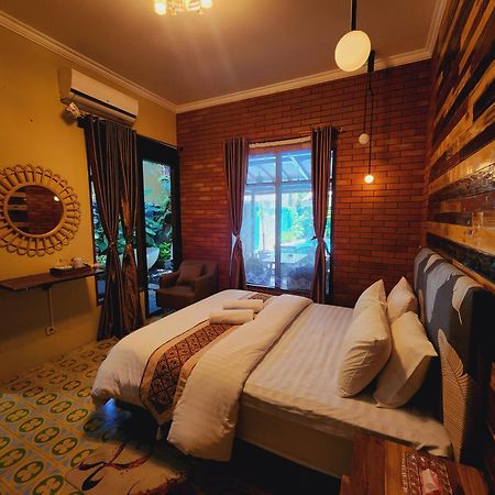 Sammy Home Yogyakarta Exterior photo