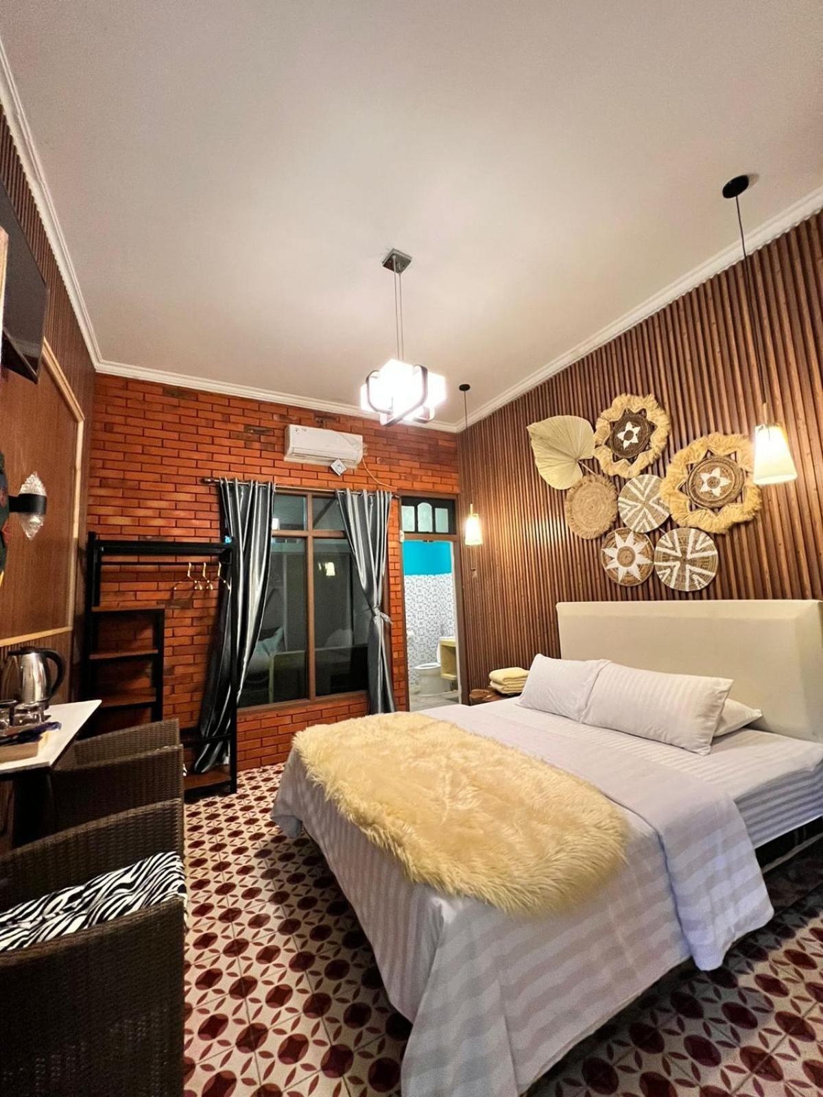 Sammy Home Yogyakarta Exterior photo