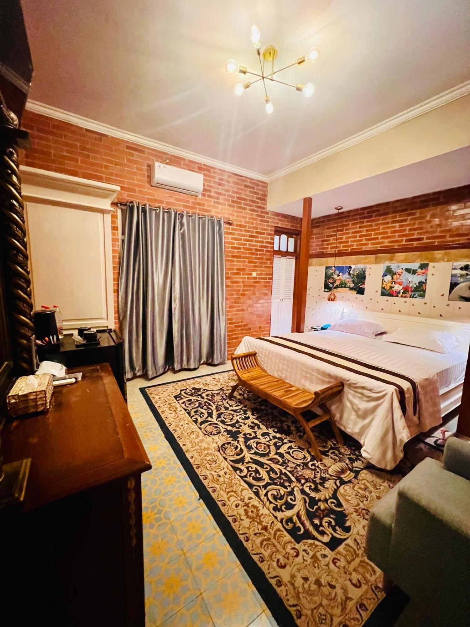 Sammy Home Yogyakarta Exterior photo