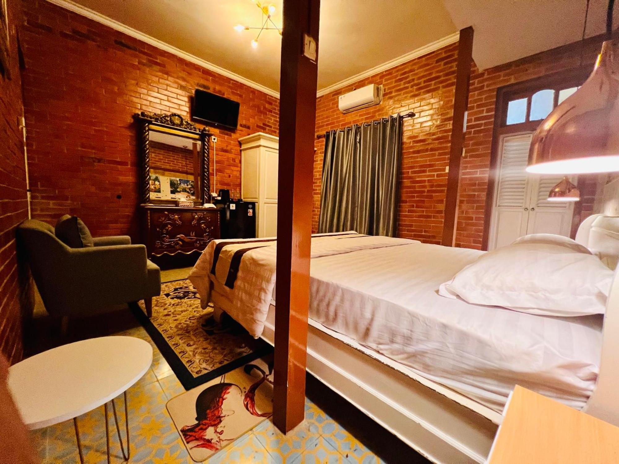 Sammy Home Yogyakarta Exterior photo